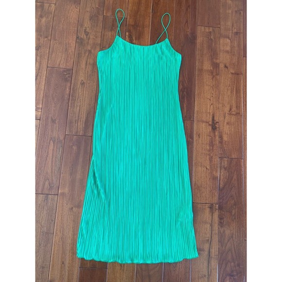 Good American Always Fits Green Plisse Slip Dress size 3-4 Midi pleat MSRP $140 - Picture 2 of 11